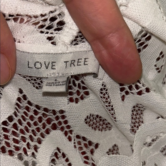 Chic White Floral Lace Bralette - Picture 5 of 5